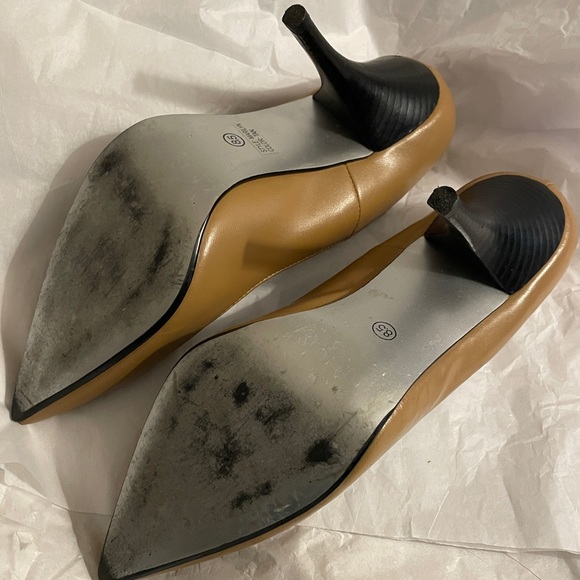 👠Two Lips ‘Marilyn’ Tan Stiletto Pumps, Size 8.5 - Picture 6 of 9